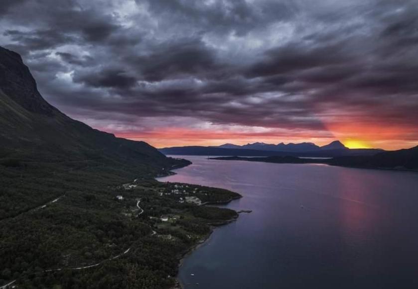 Koselig Leilighet I Narvik Sentrum 5 Soveplasser Gratis Parkering Og Gratis Internett Exterior photo