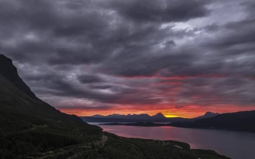 Koselig Leilighet I Narvik Sentrum 5 Soveplasser Gratis Parkering Og Gratis Internett Exterior photo