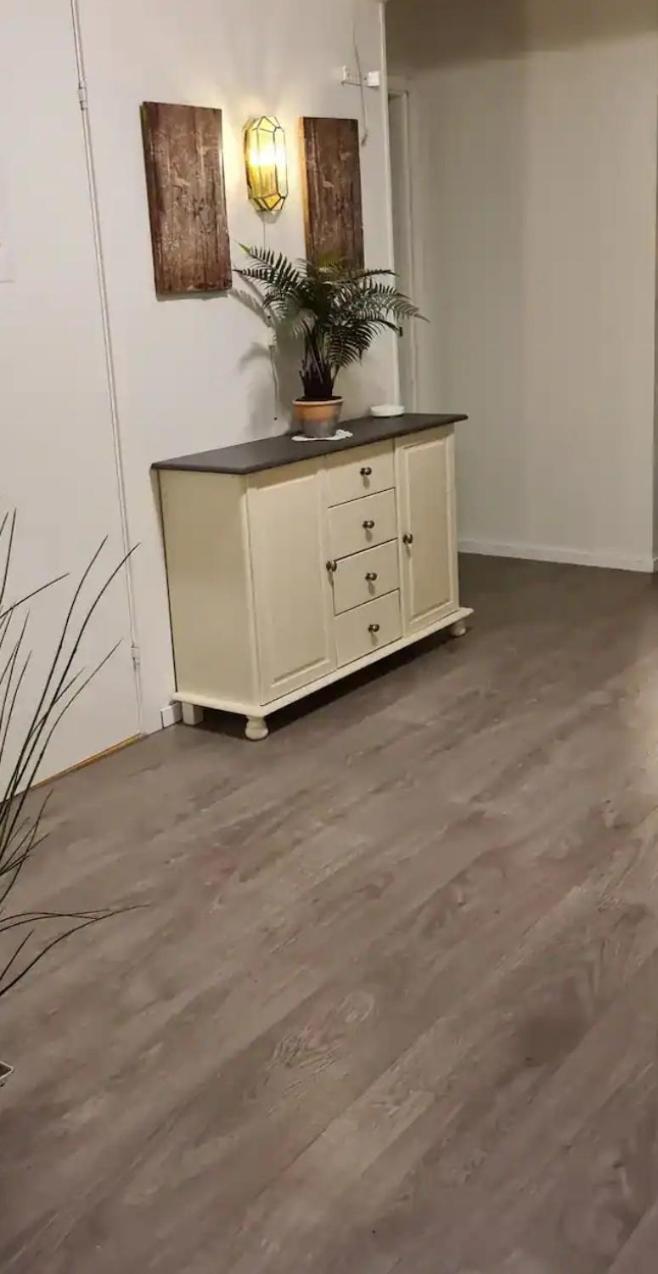 Koselig Leilighet I Narvik Sentrum 5 Soveplasser Gratis Parkering Og Gratis Internett Exterior photo